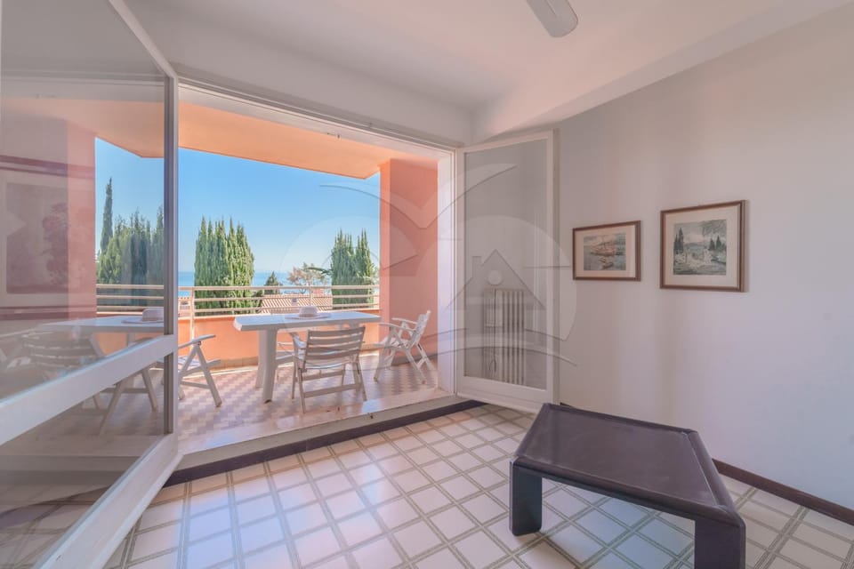 Patio, View (from property/room), Balcony/Terrace, Seating area