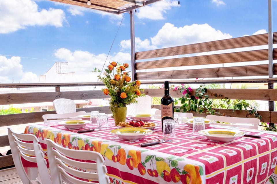 Day, Balcony/Terrace, Food and drinks