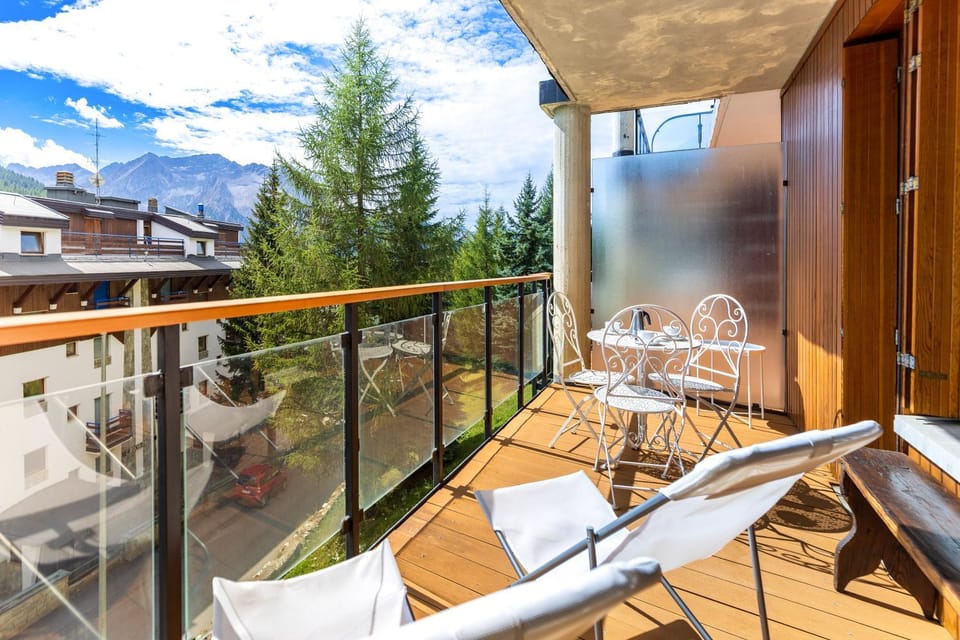 Hostdomus - Luke House Apartment in Sestriere