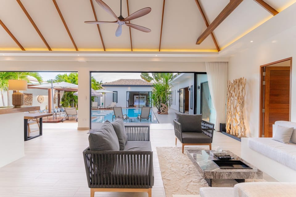 Day, Living room, Seating area, Swimming pool, sunbed