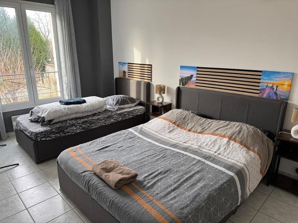 Appartement moderne cosy récent Apartment in Île-de-France