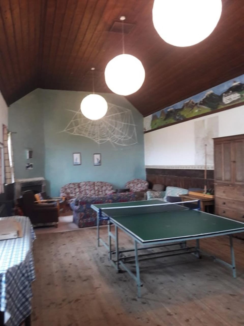 Game Room, Table tennis