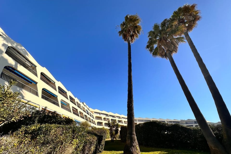 Property building, Natural landscape