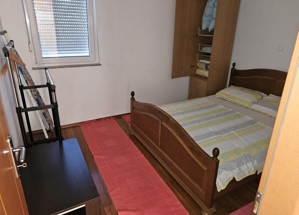 Laura Apartment in Novalja