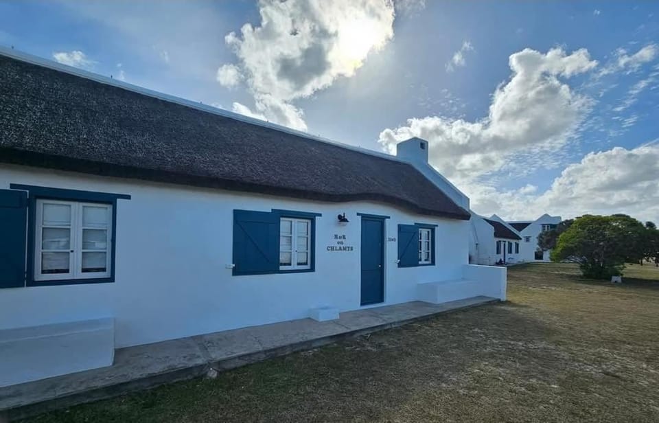 Property building, Quiet street view
