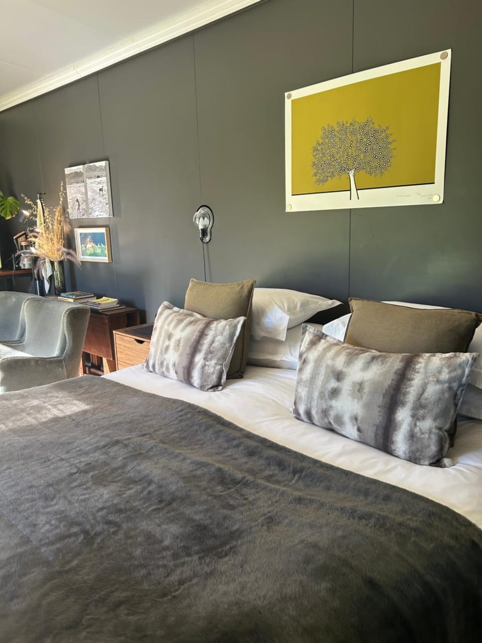 Seating area, Bedroom