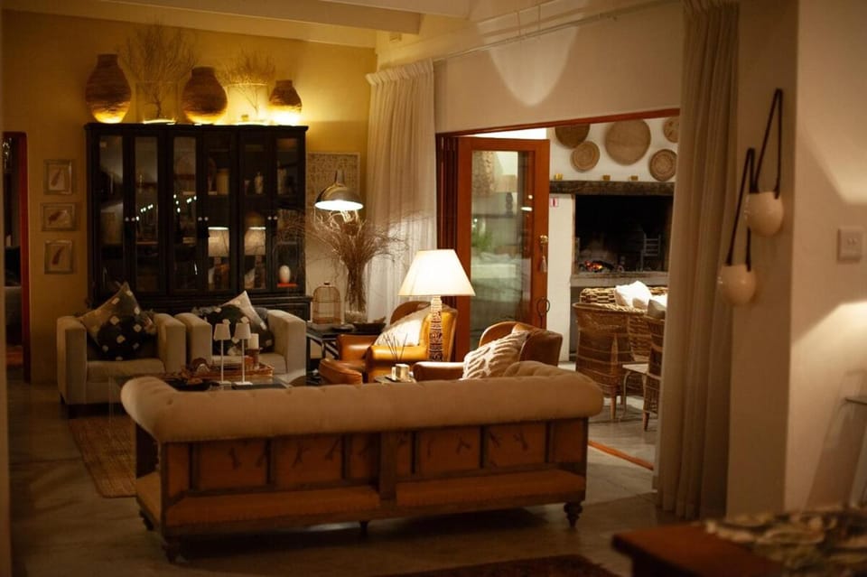 Living room, Decorative detail