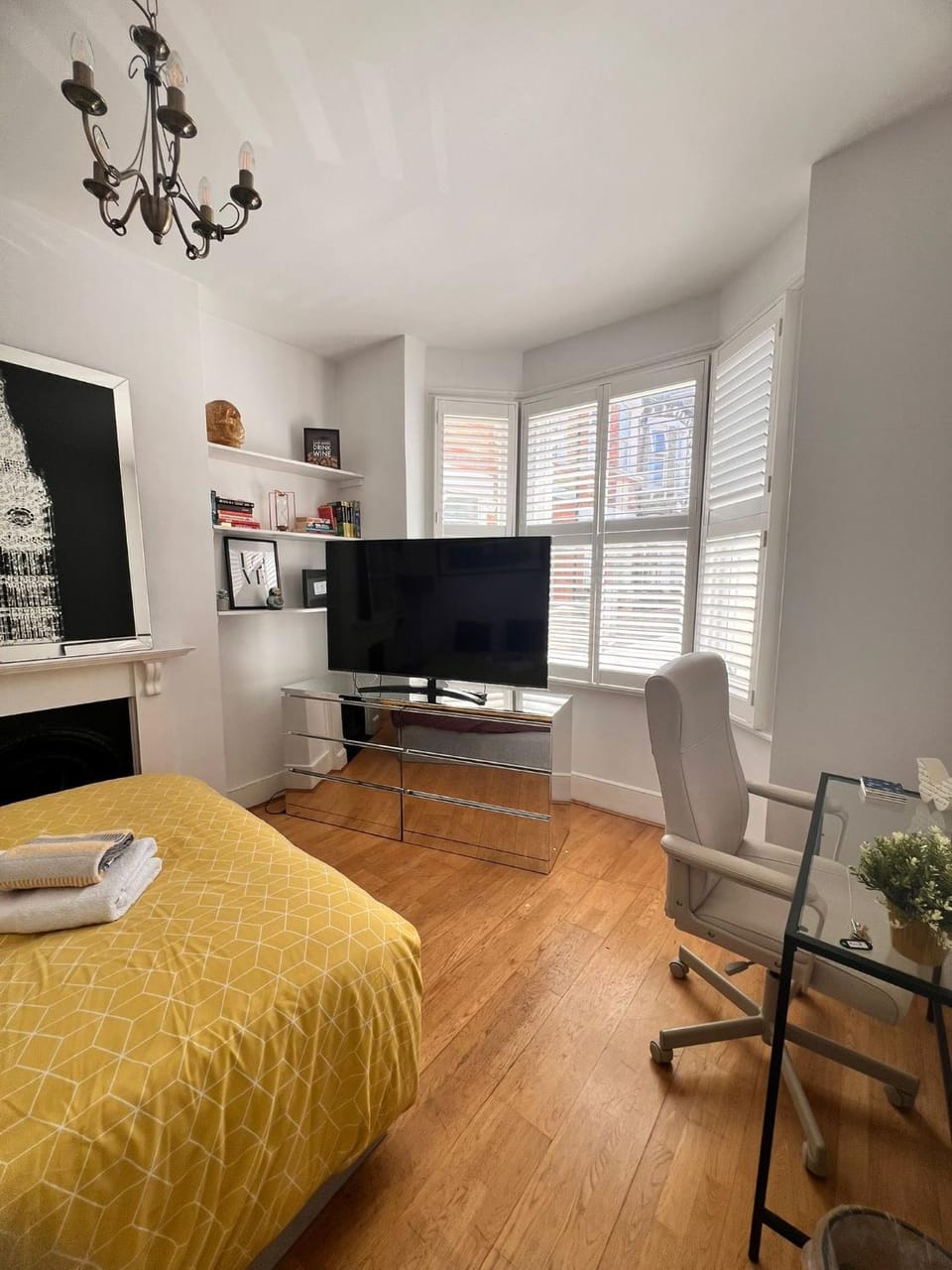 Clapham Junction Gem Apartment in London