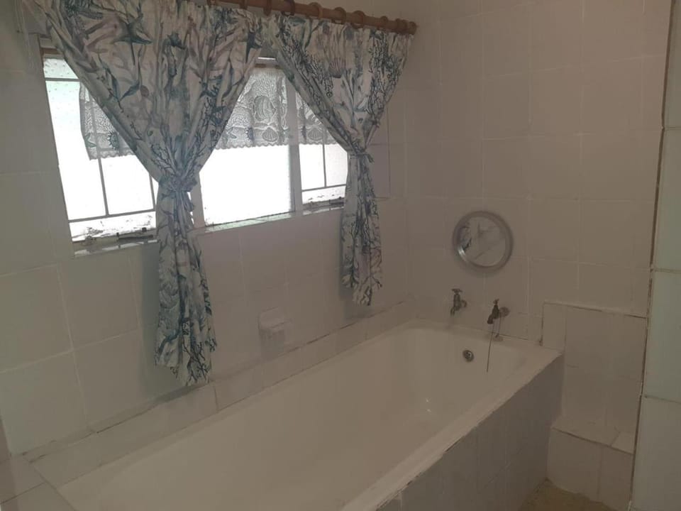 Bathroom, Bath