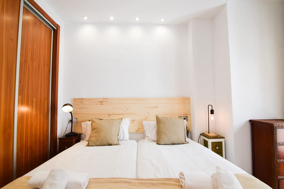 Bed, Bedroom, wardrobe