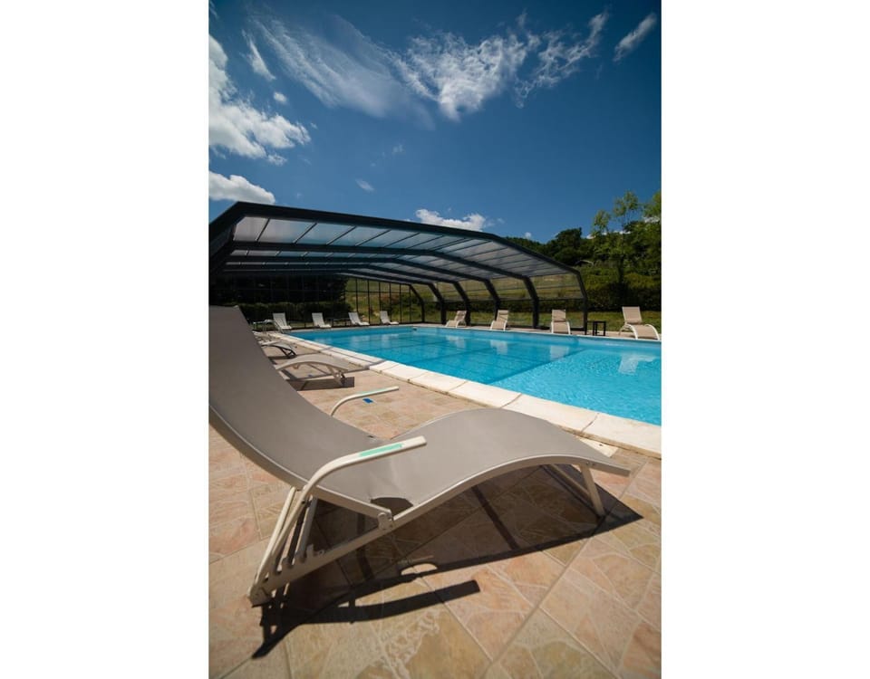 Spring, People, Activities, Summer, Other, Area and facilities, Swimming pool