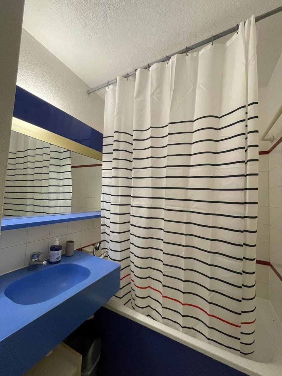 Appartement Cannes, Piscine - Terrasse, Jardin Privatif - 4 Personnes Apartment in Cannes