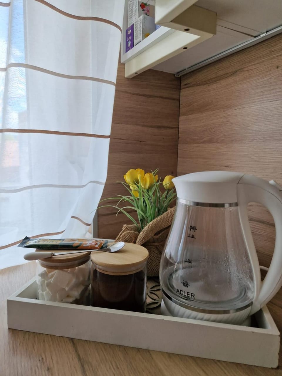 Coffee/tea facilities, Kitchen or kitchenette