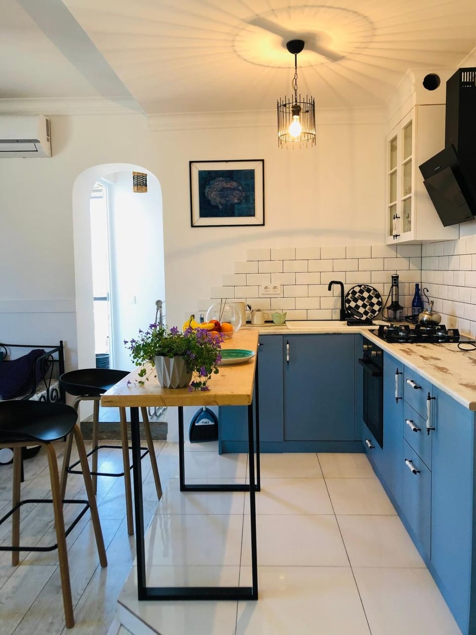 Kitchen or kitchenette, oven, stove