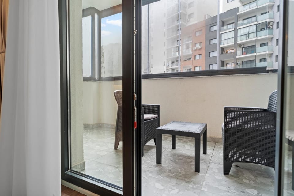 View (from property/room), Balcony/Terrace, Seating area