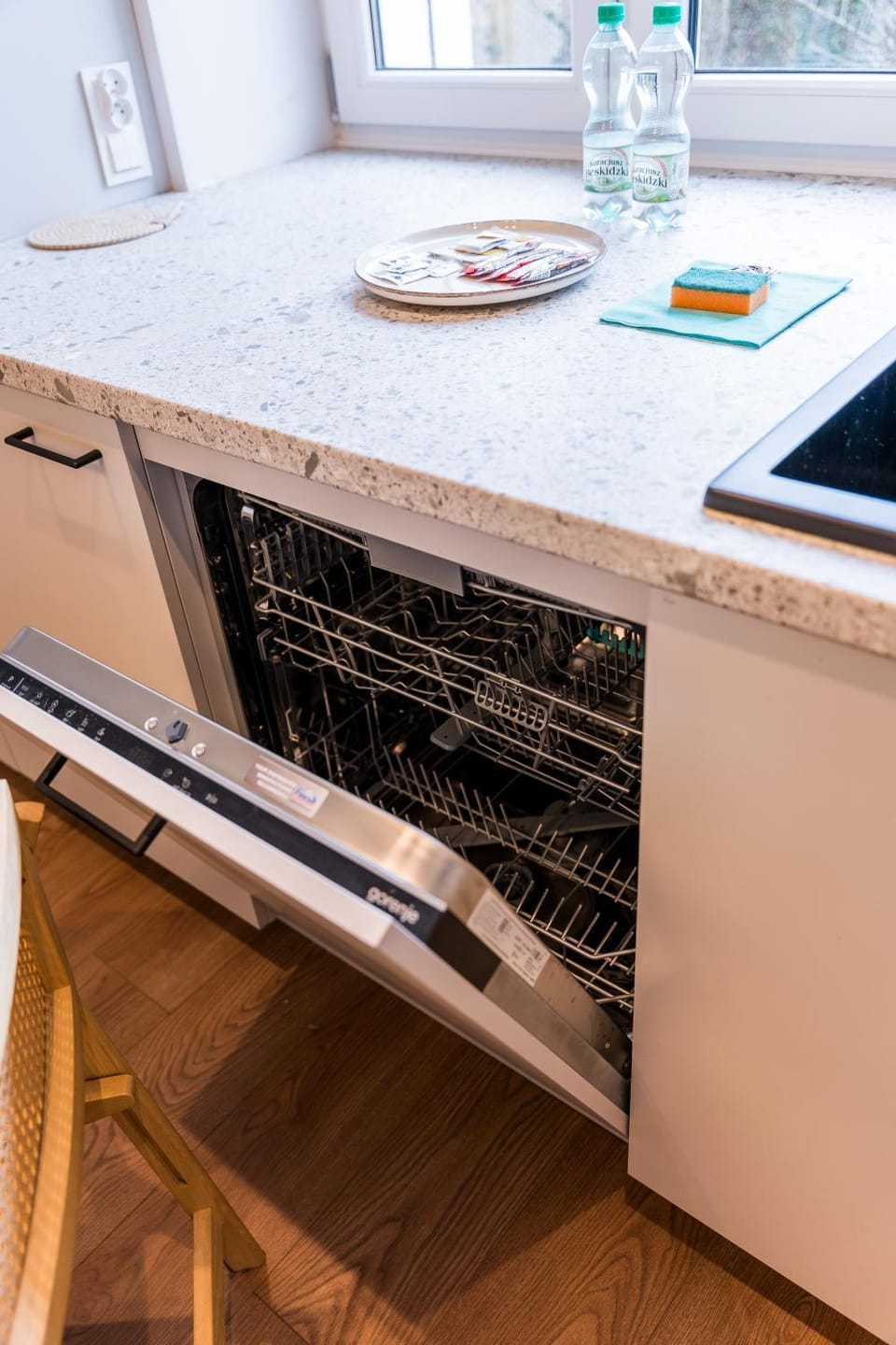 Kitchen or kitchenette, oven