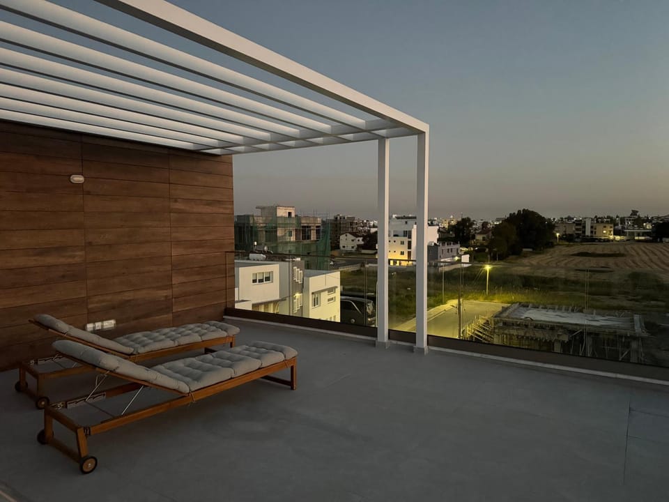 Balcony/Terrace, sunbed