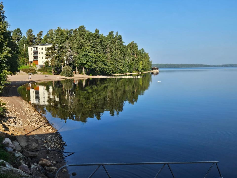 Day, Lake view
