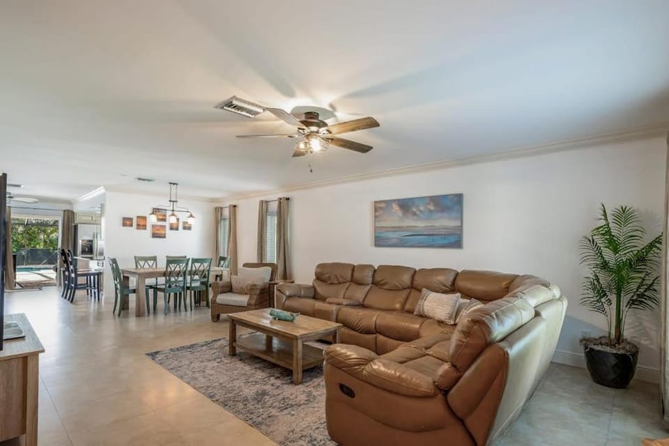 Gone Coastal House in Naples Park