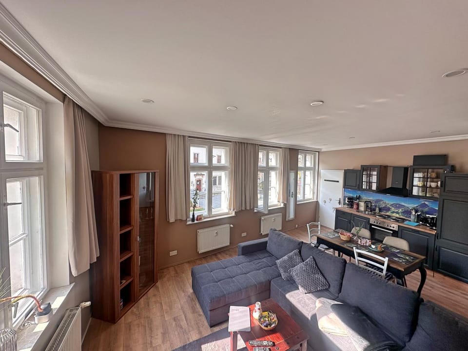 Communal lounge/ TV room, TV and multimedia, Kitchen or kitchenette, Living room, Seating area, Dining area, Evening entertainment, minibar