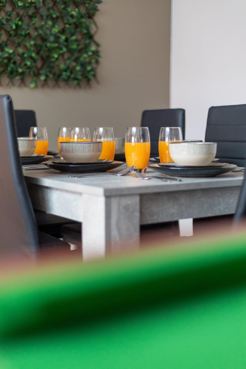 Brand New 5 Bed Home With Snooker Table, Wolverhampton House in Wolverhampton