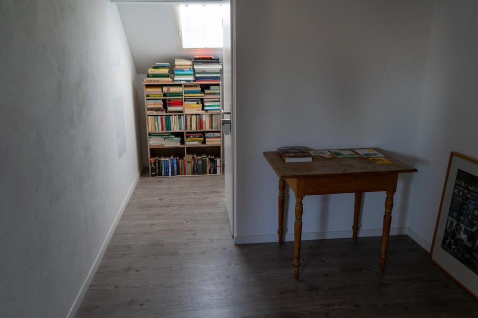 Facade/entrance, Library