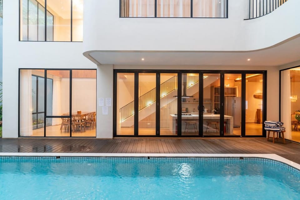 Patio, Swimming pool