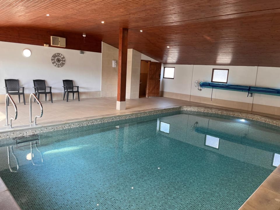 Swimming pool, Swimming pool