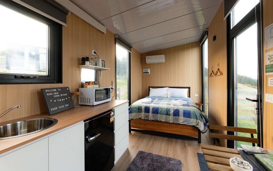 Bruce Farm Alpaca Cabin 3 by Tiny Away Cabin in Otago