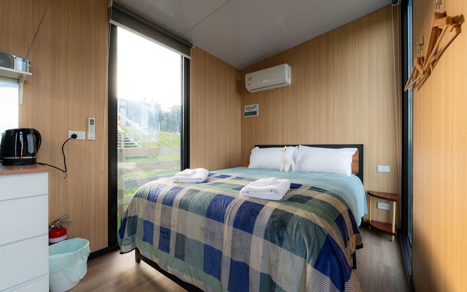 Bruce Farm Alpaca Cabin 4 by Tiny Away Cabin in Otago