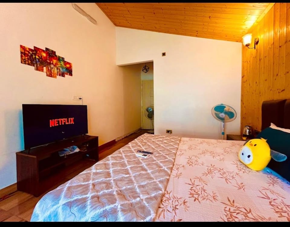 Viewtopia - best view of Doon Valley Bed and Breakfast in Uttarakhand