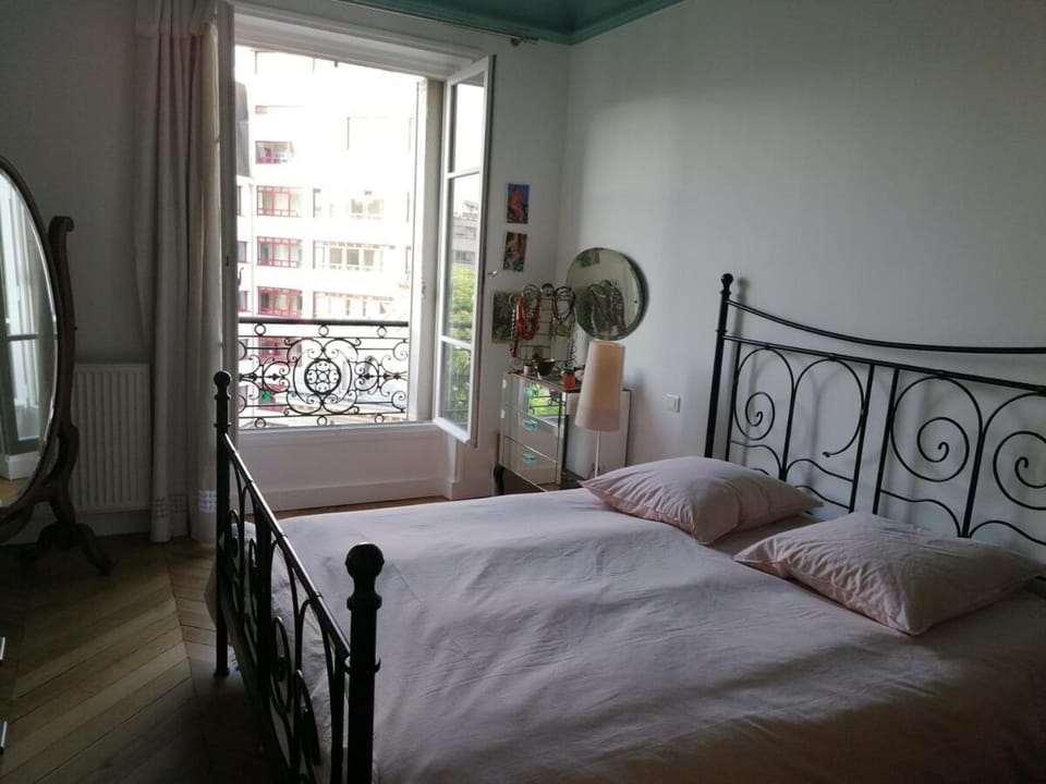 Bel appartement Hausmannien au centre de Paris Apartment in Paris