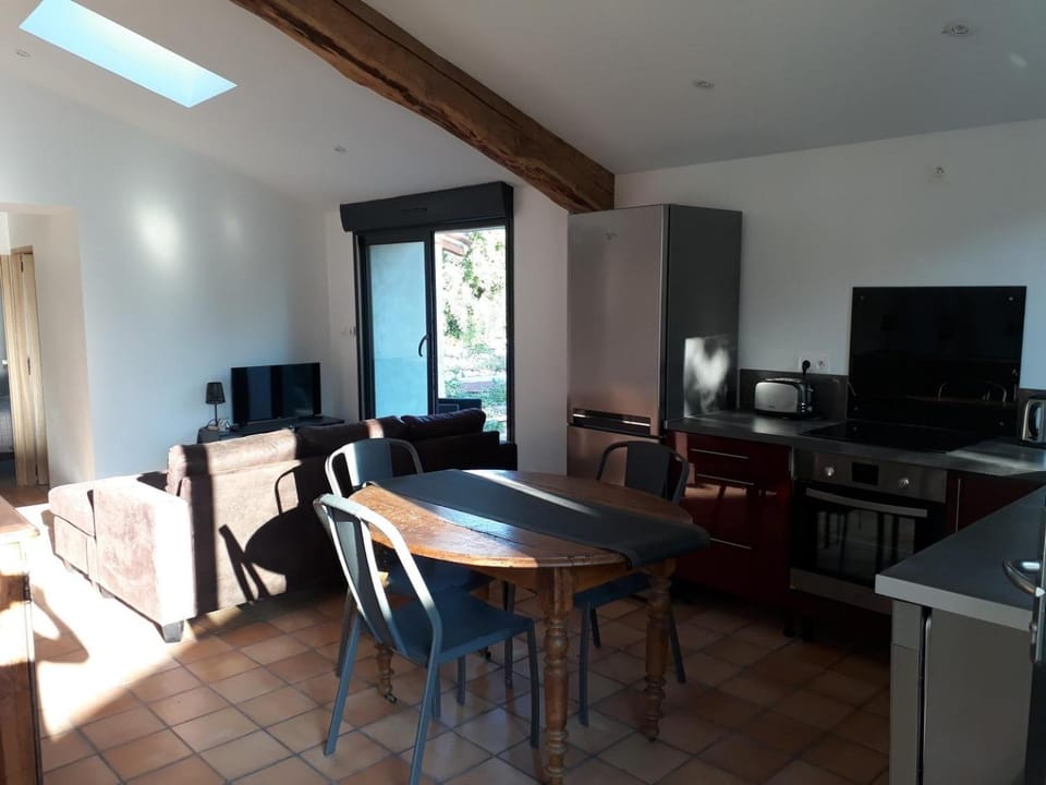 Gite cure thermale Jonzac House in Nouvelle-Aquitaine