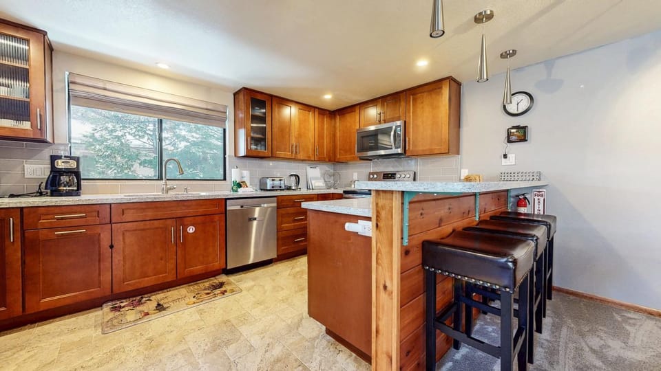 Mammoth Sierra Townhomes #38 condo Apartment in Mammoth Lakes