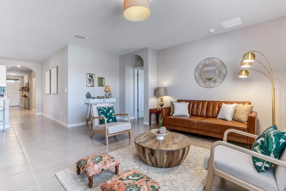 Modern Family Home w/ Patio & Yard in Cape Coral! House in Cape Coral