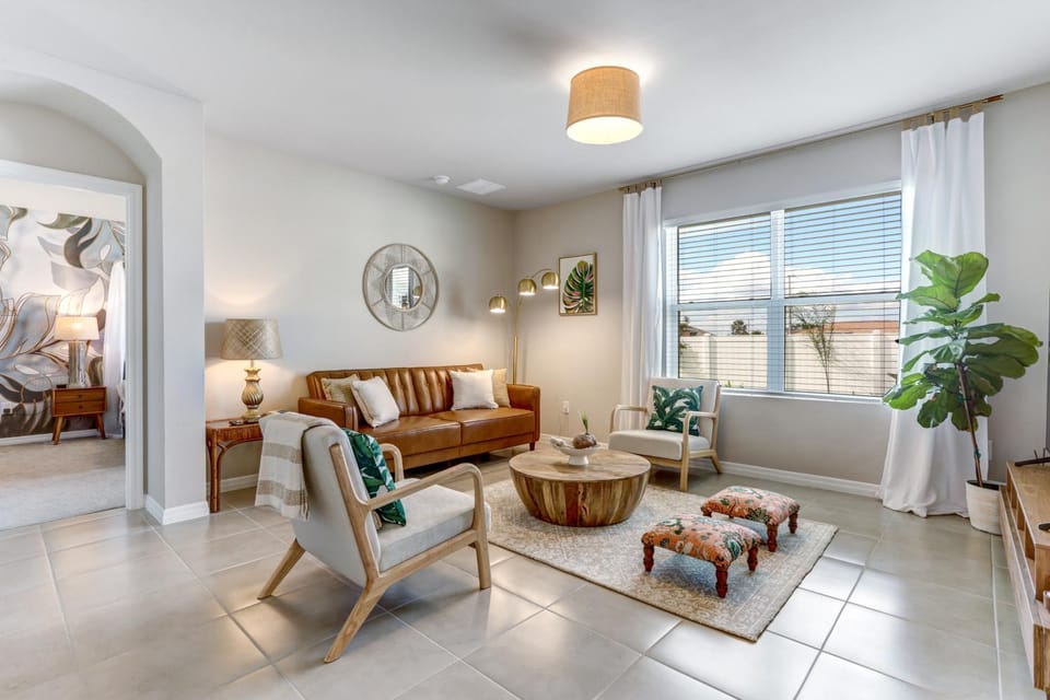 Modern Family Home w/ Patio & Yard in Cape Coral! House in Cape Coral