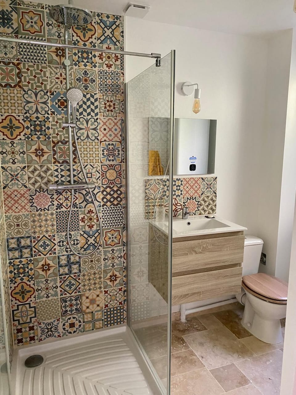 Shower, Toilet, Bathroom