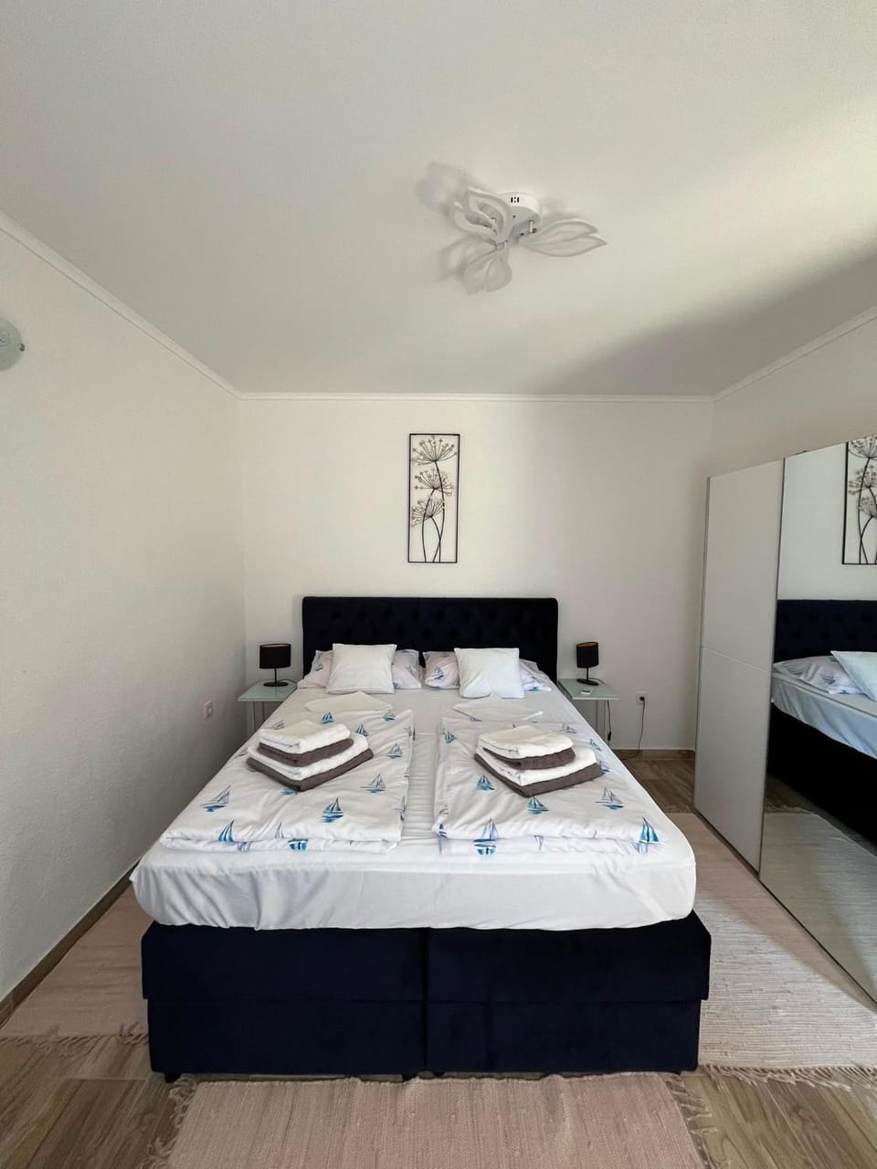Bedroom, air conditioner