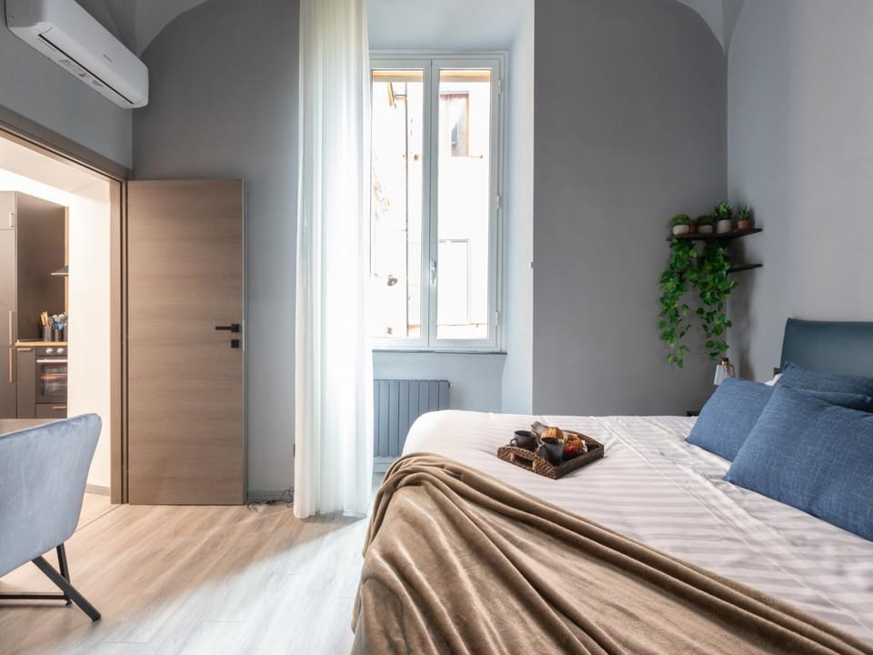 Bed, Photo of the whole room, Bedroom, air conditioner