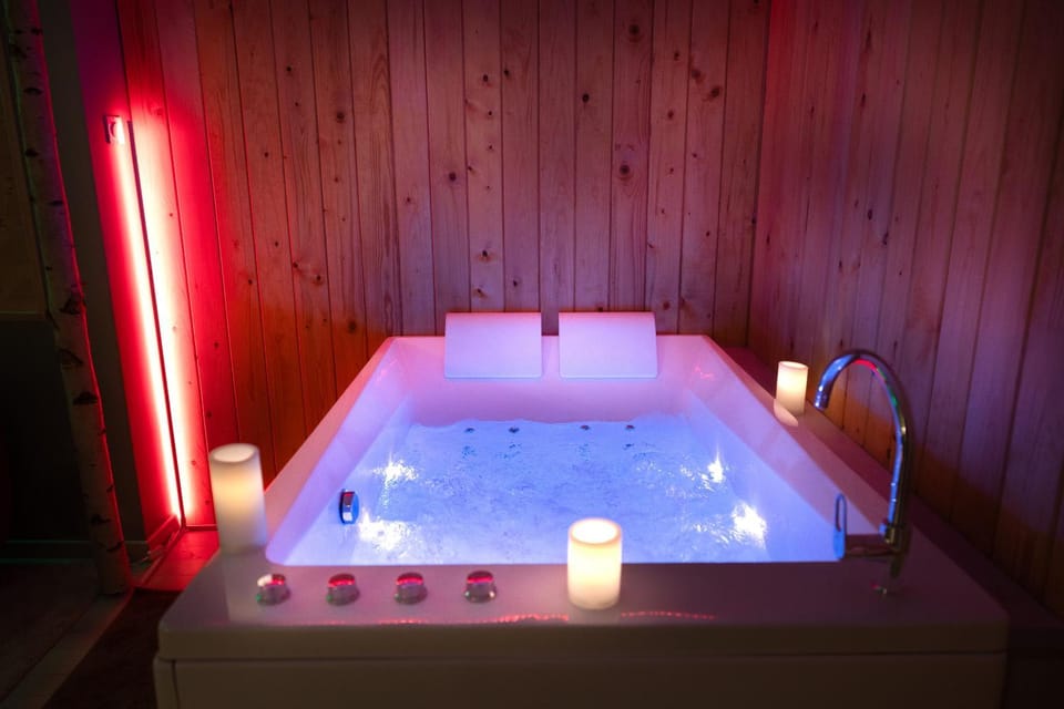 Hot Tub, Hot Tub