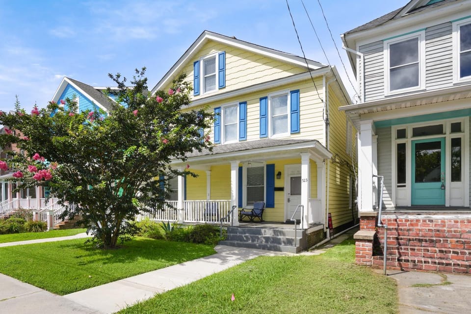 Seaside - Traditional duplex in historic downtown! House in Cape Charles