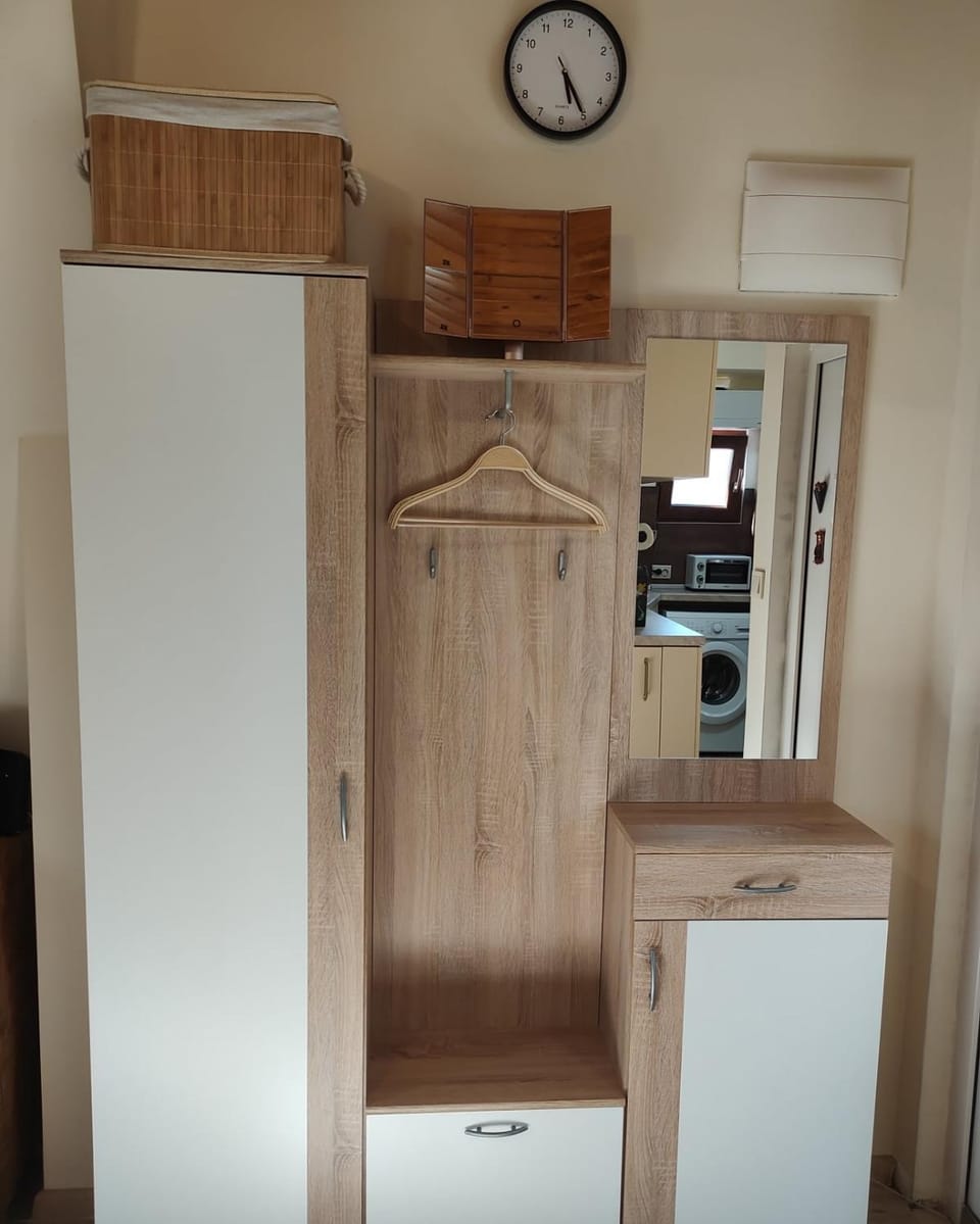 wardrobe