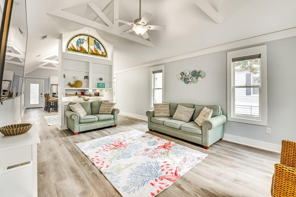 Walk to Choctawhatchee Bay: Santa Rosa Beach Home! House in South Walton County