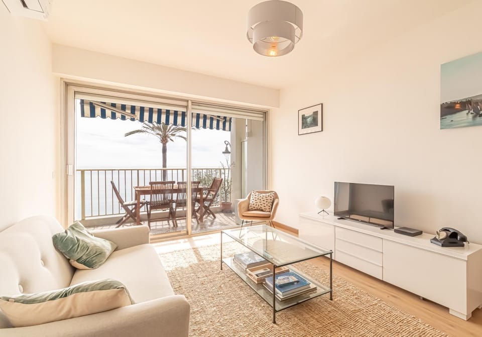 Stunning beachfront apartment with parking House in Roquebrune-Cap-Martin
