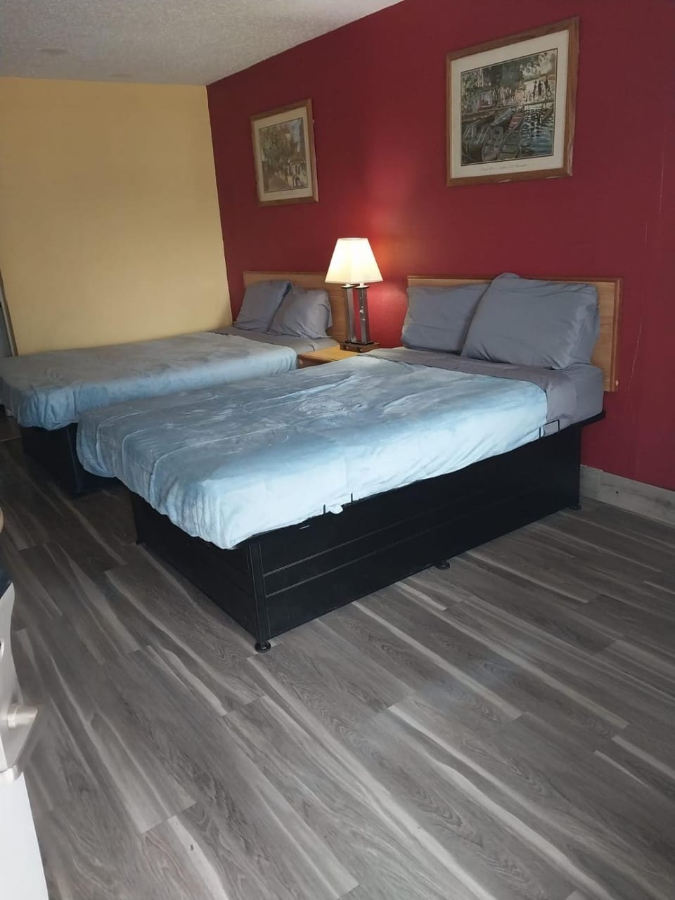 2 Queen Beds Hotel Room 246 Apartment in Jackson