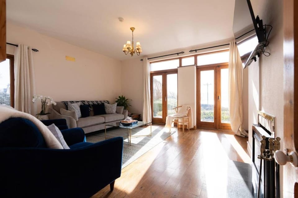 An Teach Ban - Dingle House in Dingle