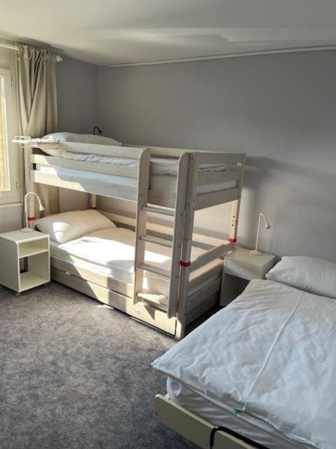Bed, Bedroom, bunk bed