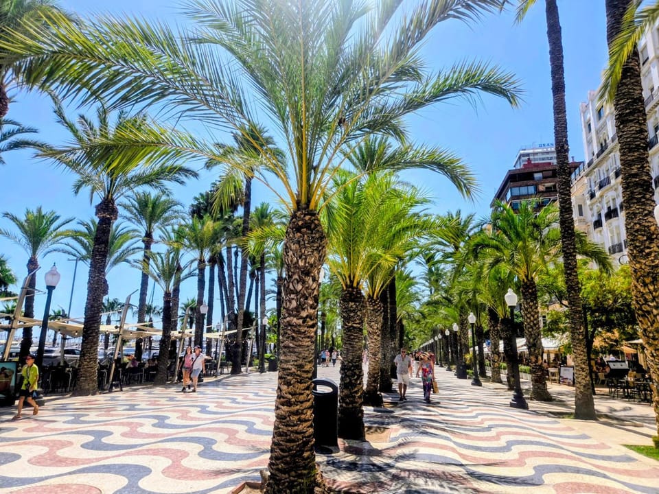 Nearby landmark, Neighbourhood, Beach, Sea view, Street view