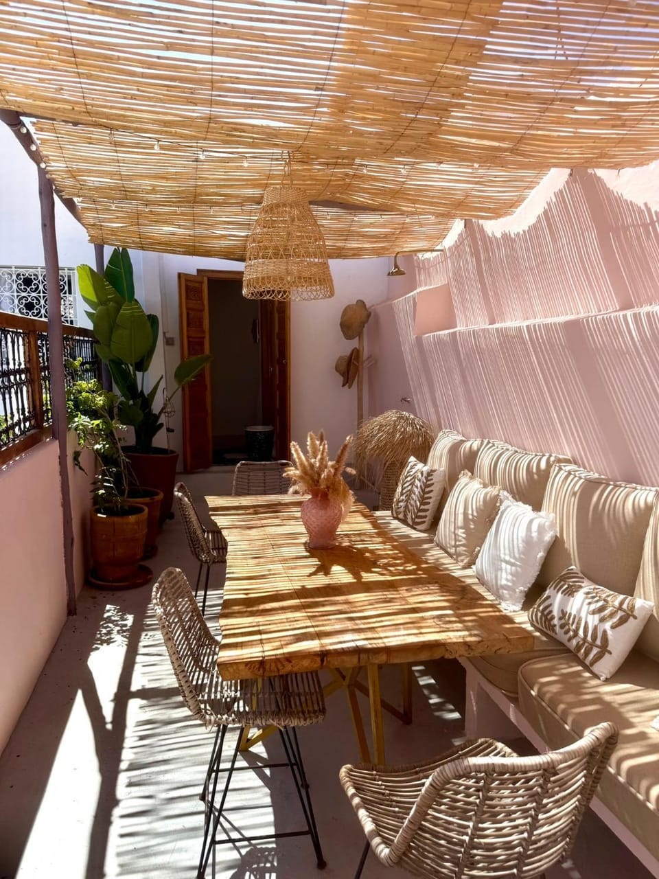 Day, View (from property/room), Balcony/Terrace, Seating area, Dining area