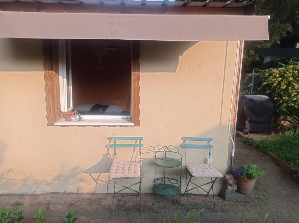 Tiny House Eurovelo 6 Vacation rental in Bourgogne-Franche-Comté